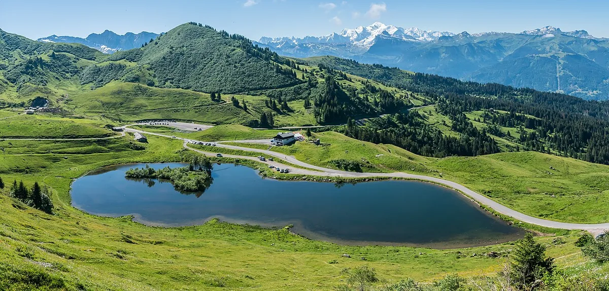 Lac de Joux Plane above Samoëns