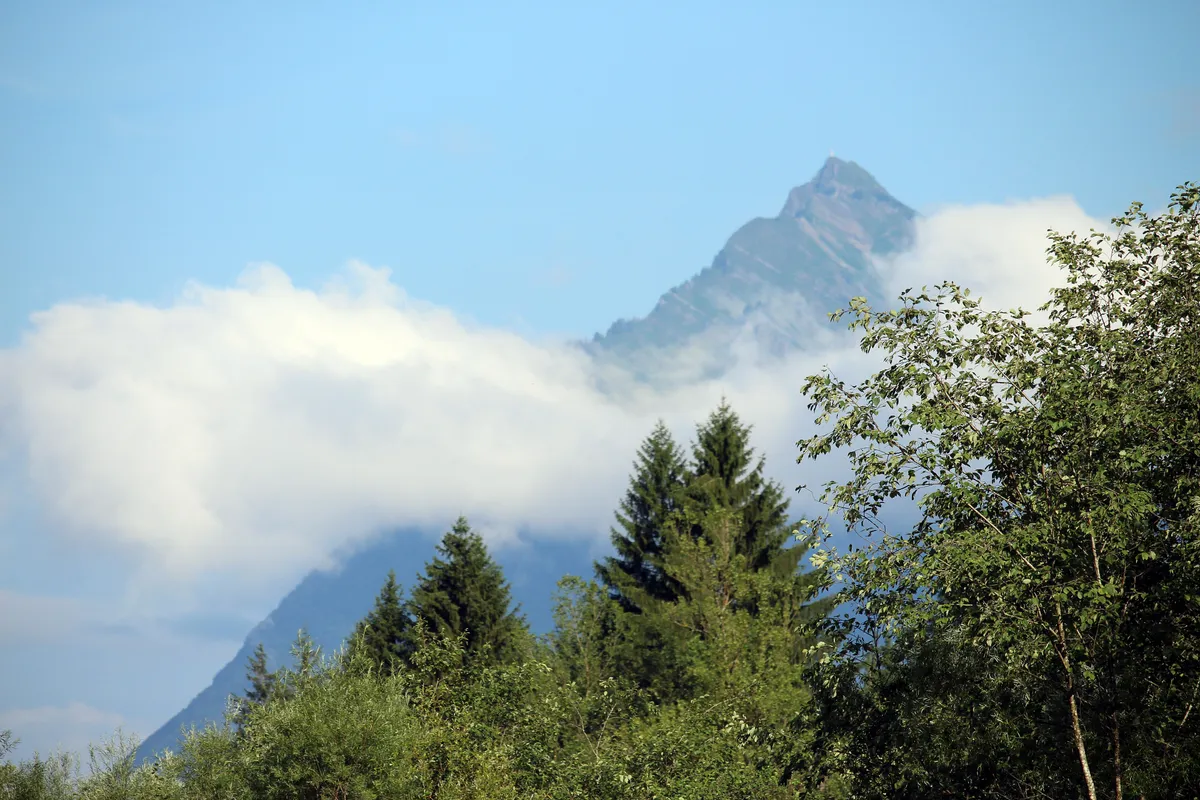 A glimpse of the mountains from Samoëns