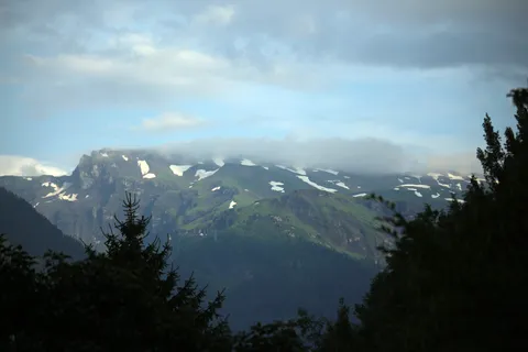 The mountains surrounding Samoëns